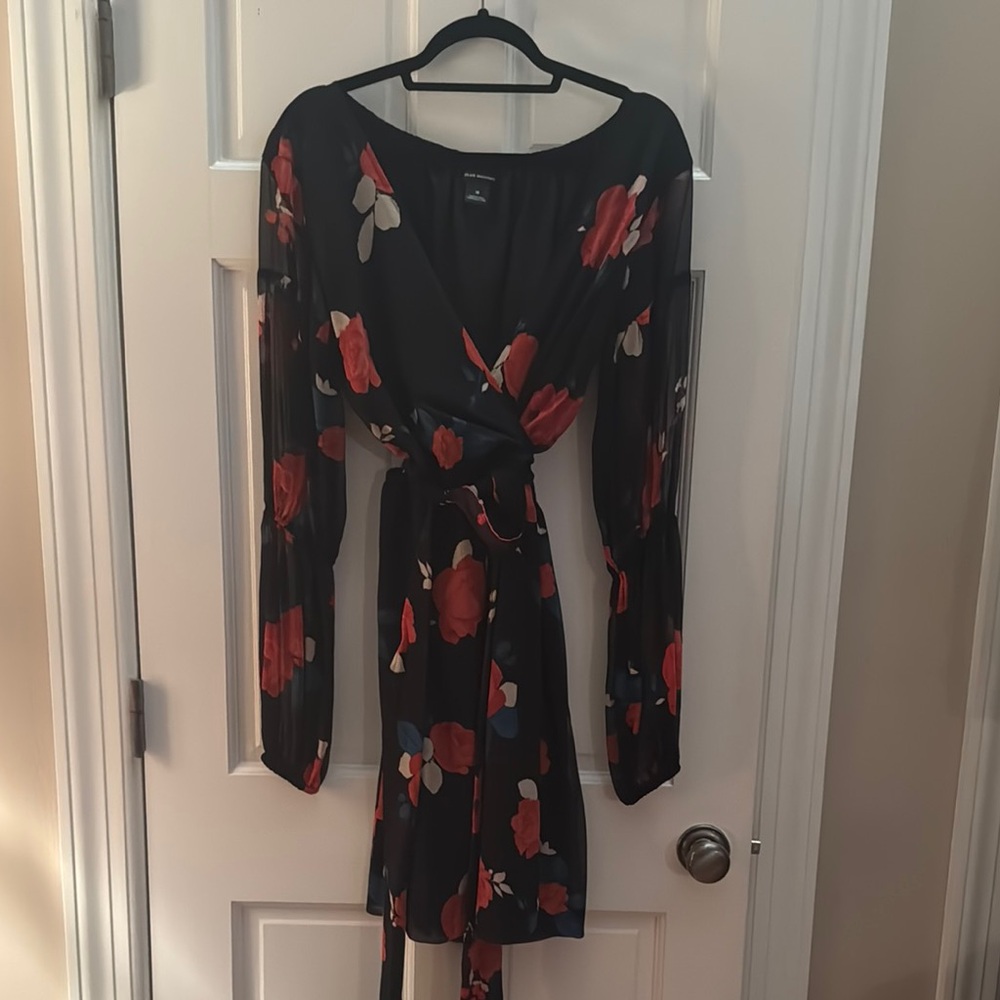 Club Monaco Black and Red Sheath Dress with Bishop Sleeves